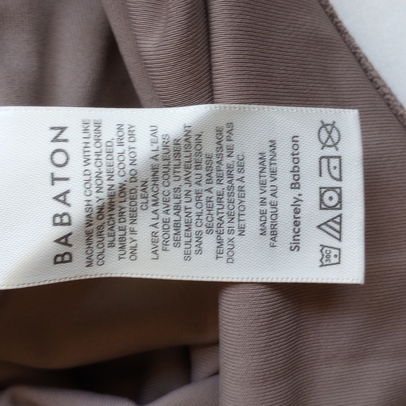 Babaton Contour Crewneck Sleeveless Bodysuit S Taupe - Picture 5 of 5
